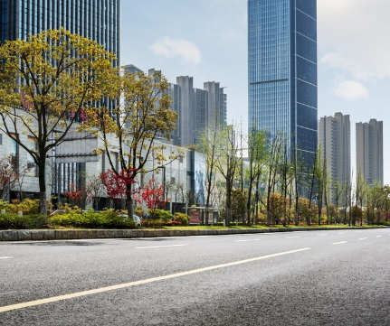 «Пластиковая дорога»: как в Непале используют выброшенный пластик для строительства дороги «Пластиковая дорога»: как в Непале используют выброшенный пластик для строительства дороги