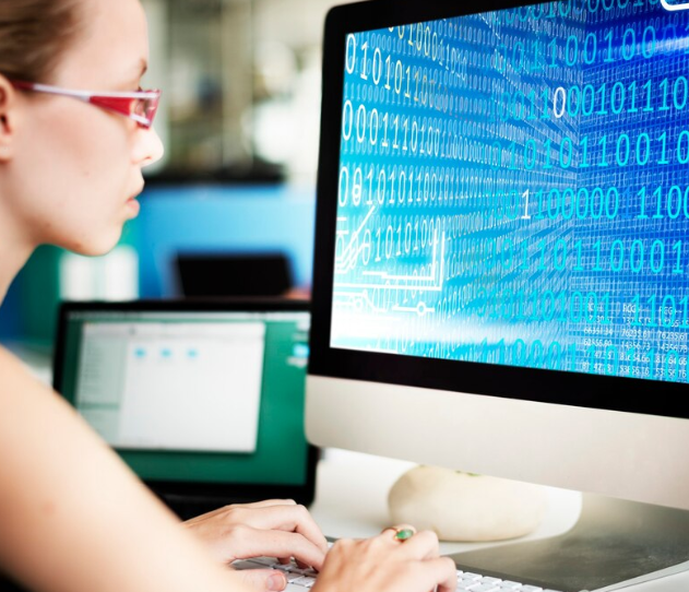 IBM меняет курс: фокус на программном обеспечении и облачных вычислениях
