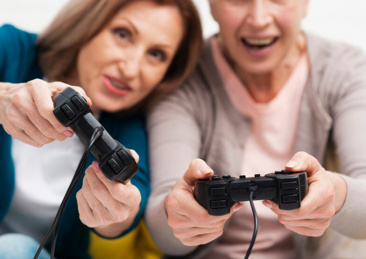 Видеоблогер собрал портативную PlayStation 5 в корпусе из ящика для инструментов Видеоблогер собрал портативную PlayStation 5 в корпусе из ящика для инструментов